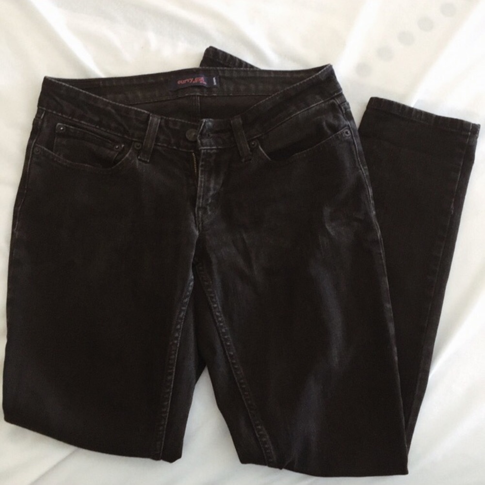 Faded Black Levi’s {CURVY CUT}